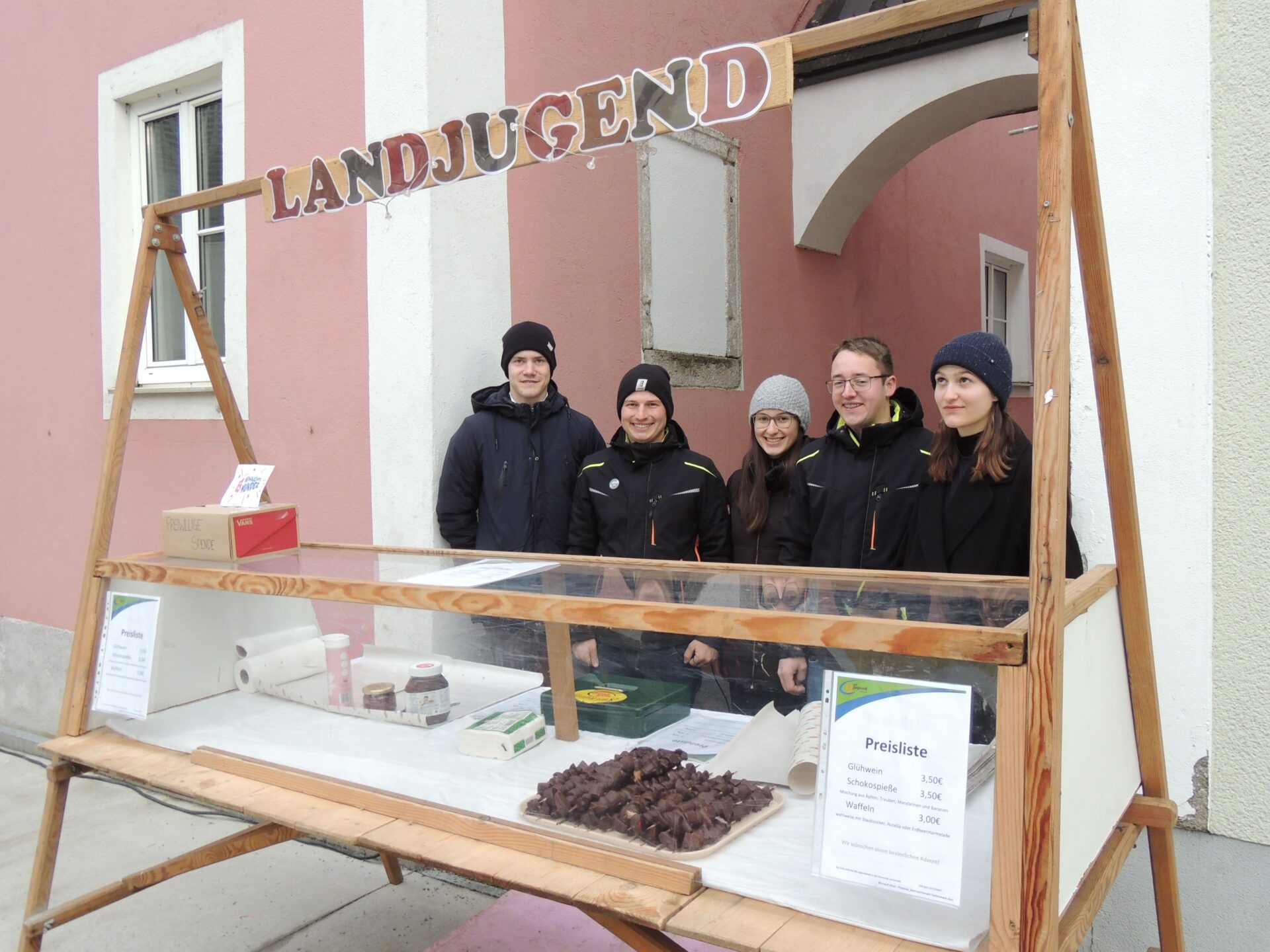 2023-12-16 der 18. Weihnachtsmarkt 003-min