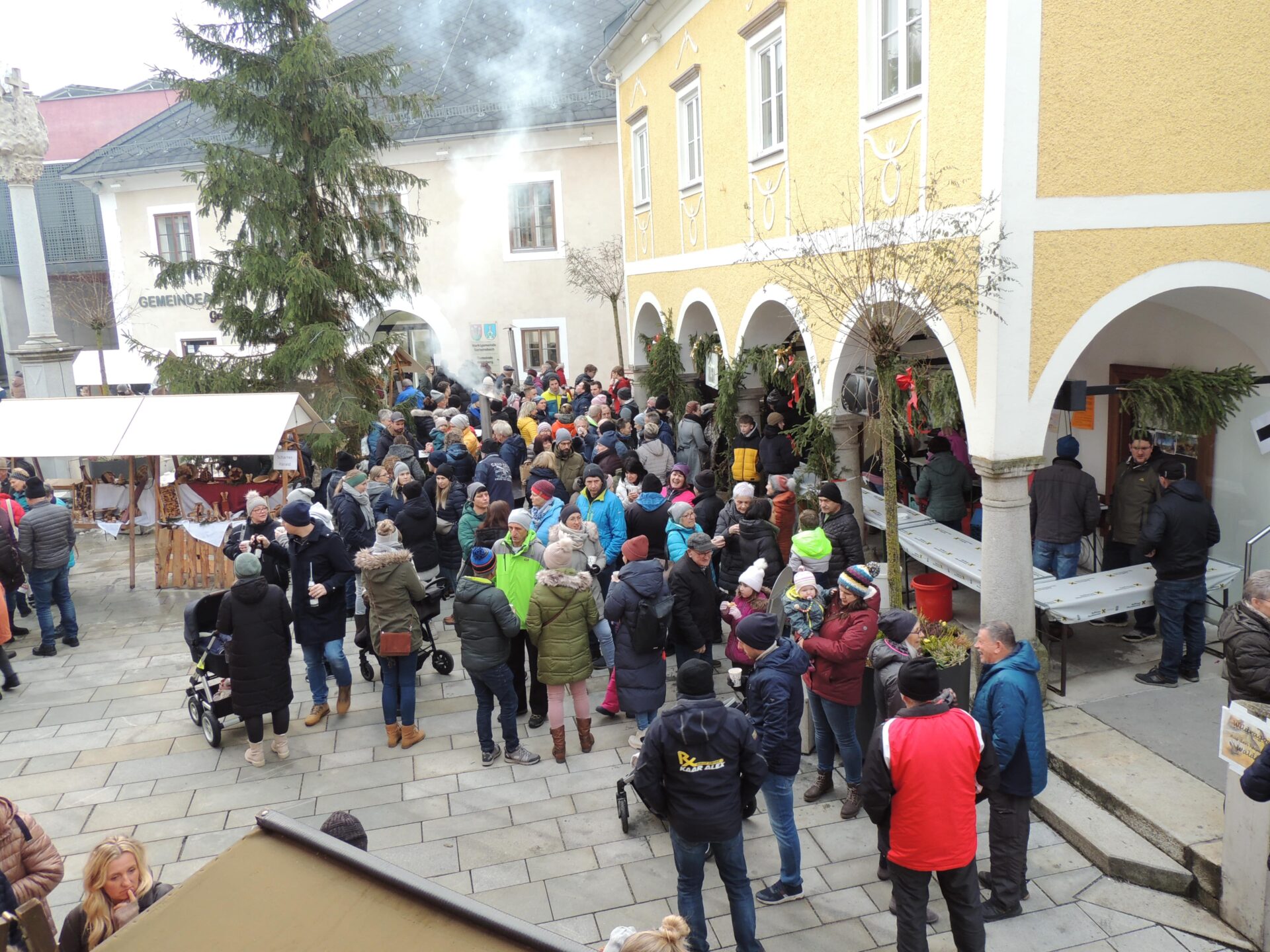 2023-12-16 der 18. Weihnachtsmarkt 067-min